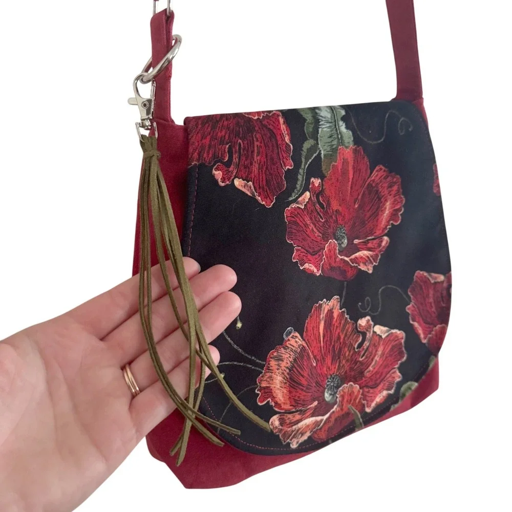 N/A pretty crossbody